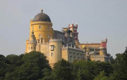 Замки, дворцы, крепости.