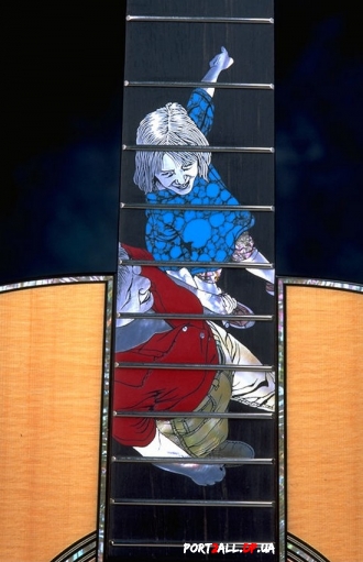 Необычные красиво оформленные гитары