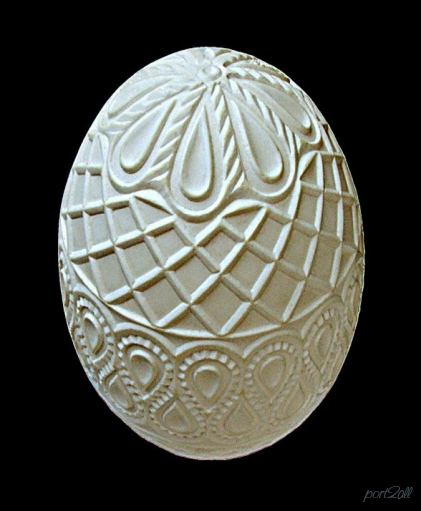 Резьма по стаусиным яйцам 