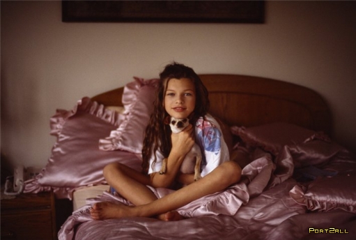 Милла Йовович в 13 лет (1988 год) Фото Миллы Йовович в 13 лет.
