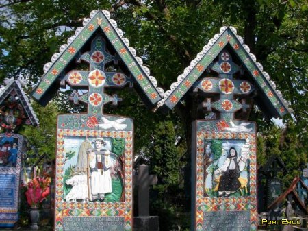 "Веселое кладбище" в Румынии притягивает туристов