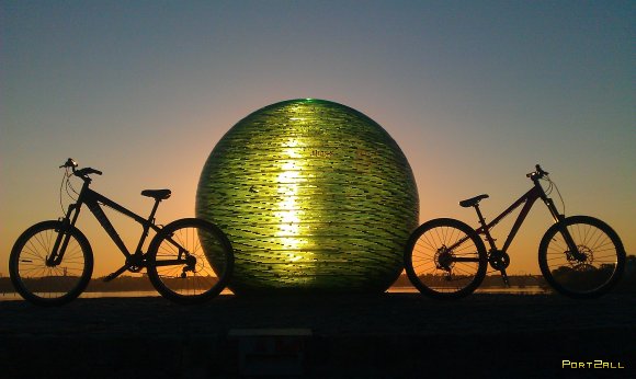#велоночь 2012 #велодерево :D | Утро в Днепропетровске 2 | Рассвет в #dnepr (Фото с мобильного) | НаInstagram'леное